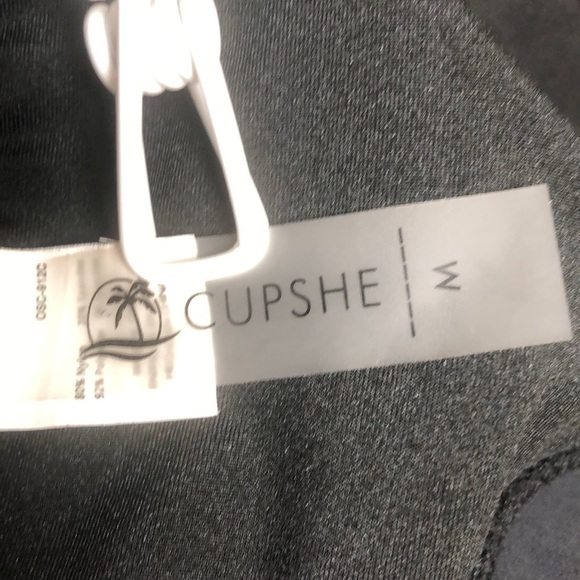 CAPSHE Floral Print Halter One Piece - Picture 6 of 7